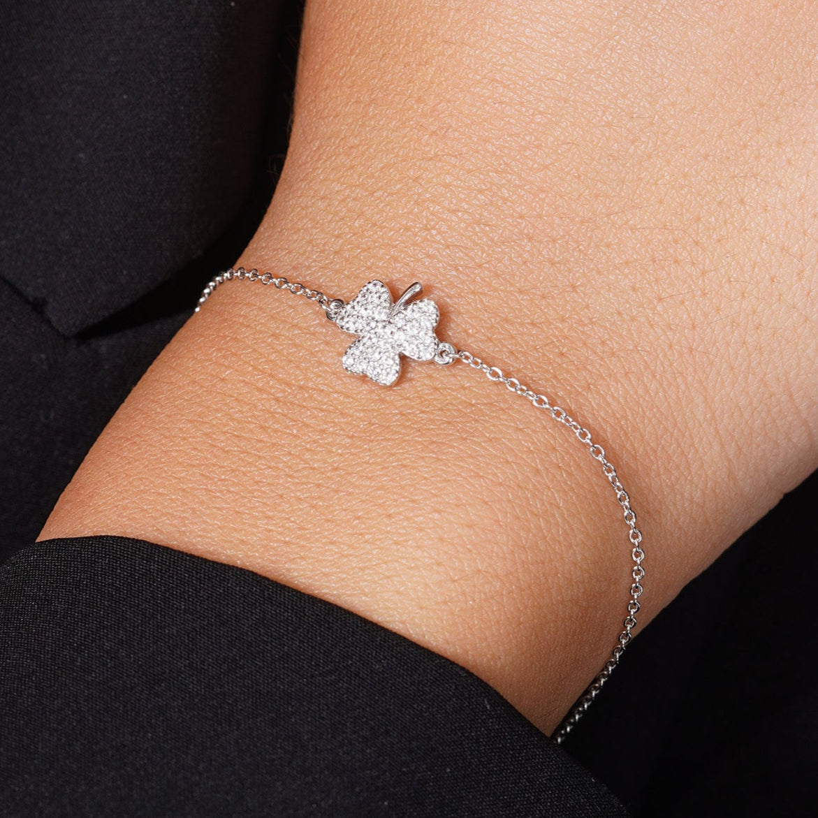 Rhodium Plated 925 Sterling Silver Clover Bracelet with Clear CZ - BGB00311