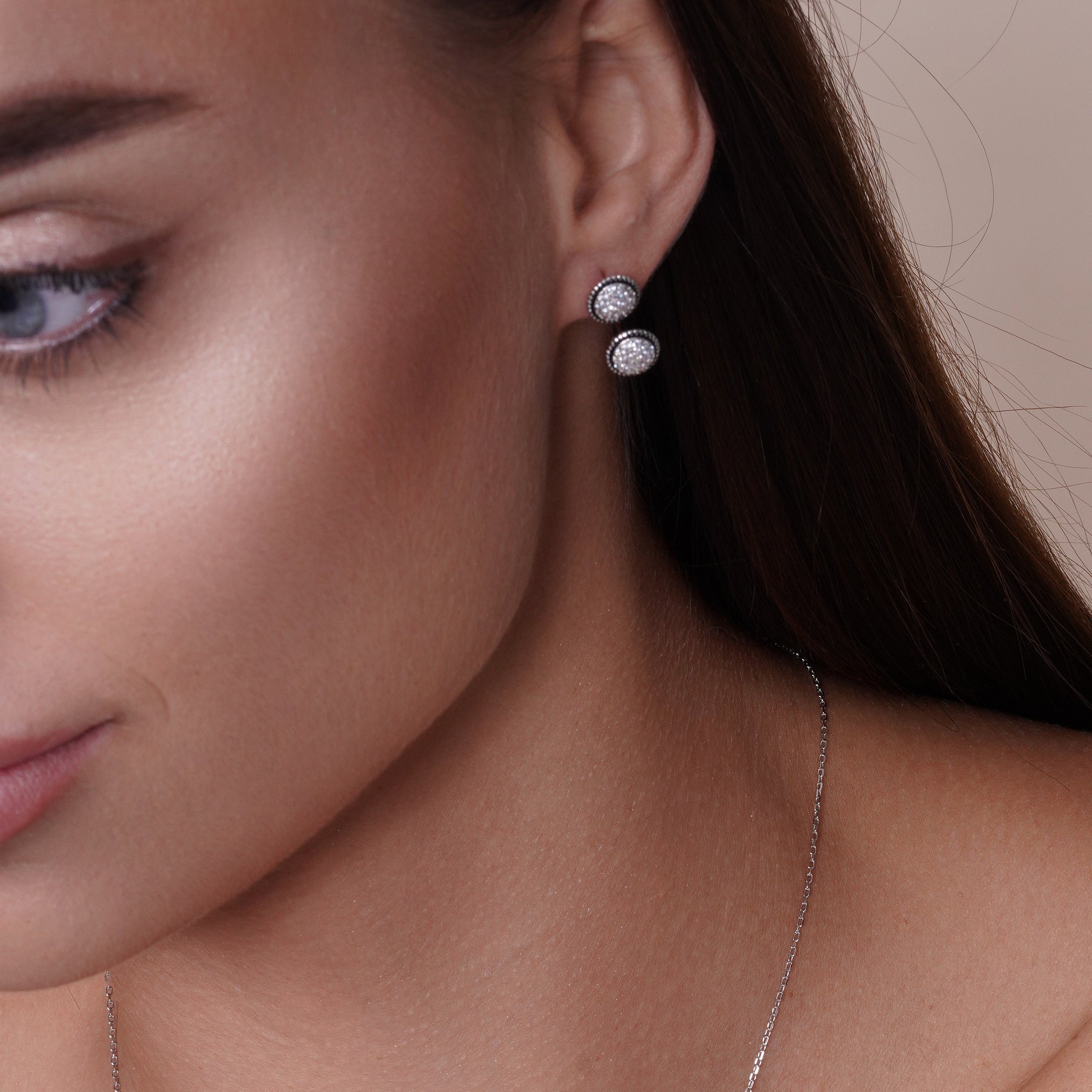 Conjunto de pendientes y collar de plata de ley 925 rodiada con circonitas (anterior y posterior) - BGS00543