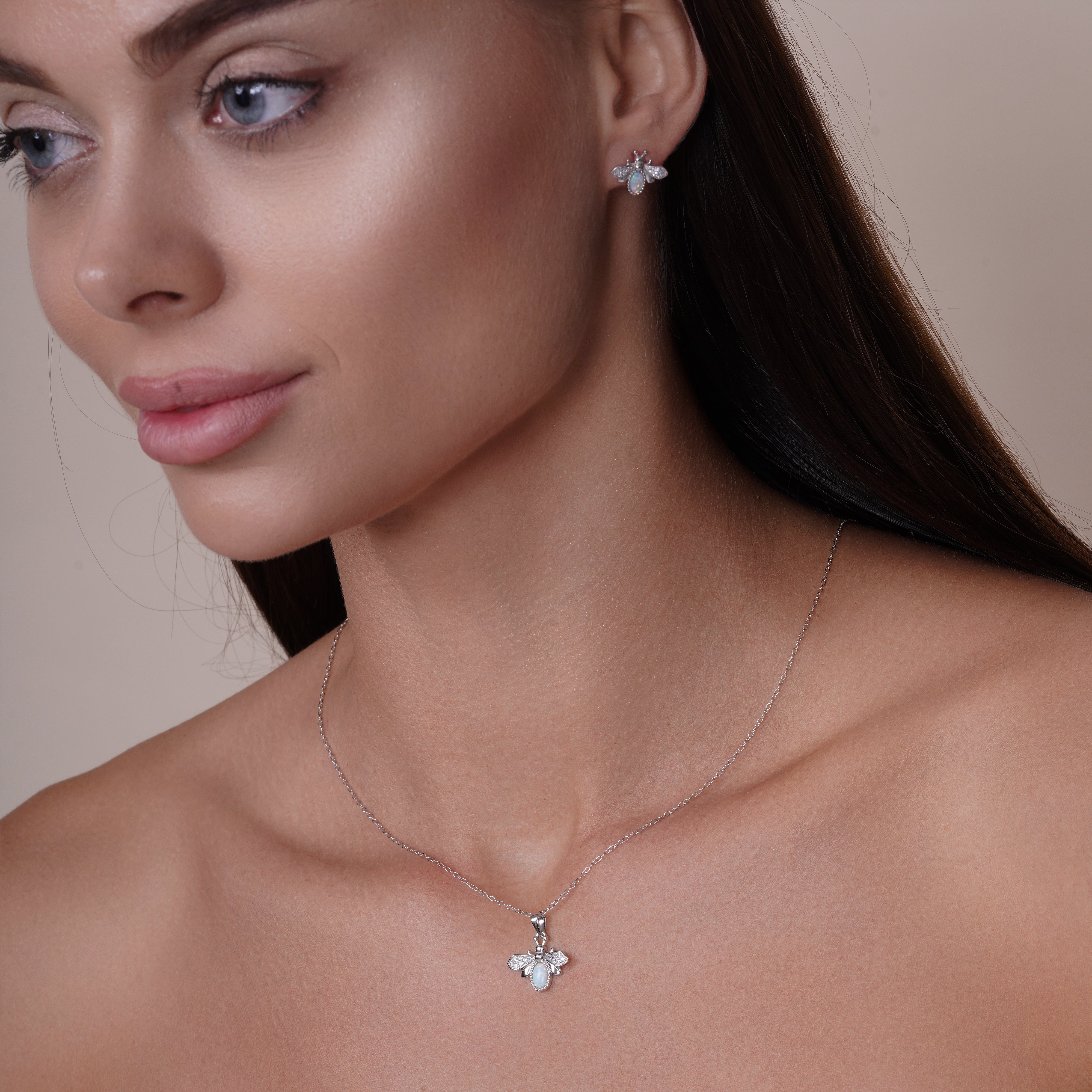 Conjunto de pendientes y colgante de abejorro transparente con ópalo y plata de ley 925 rodiada - BGS00617