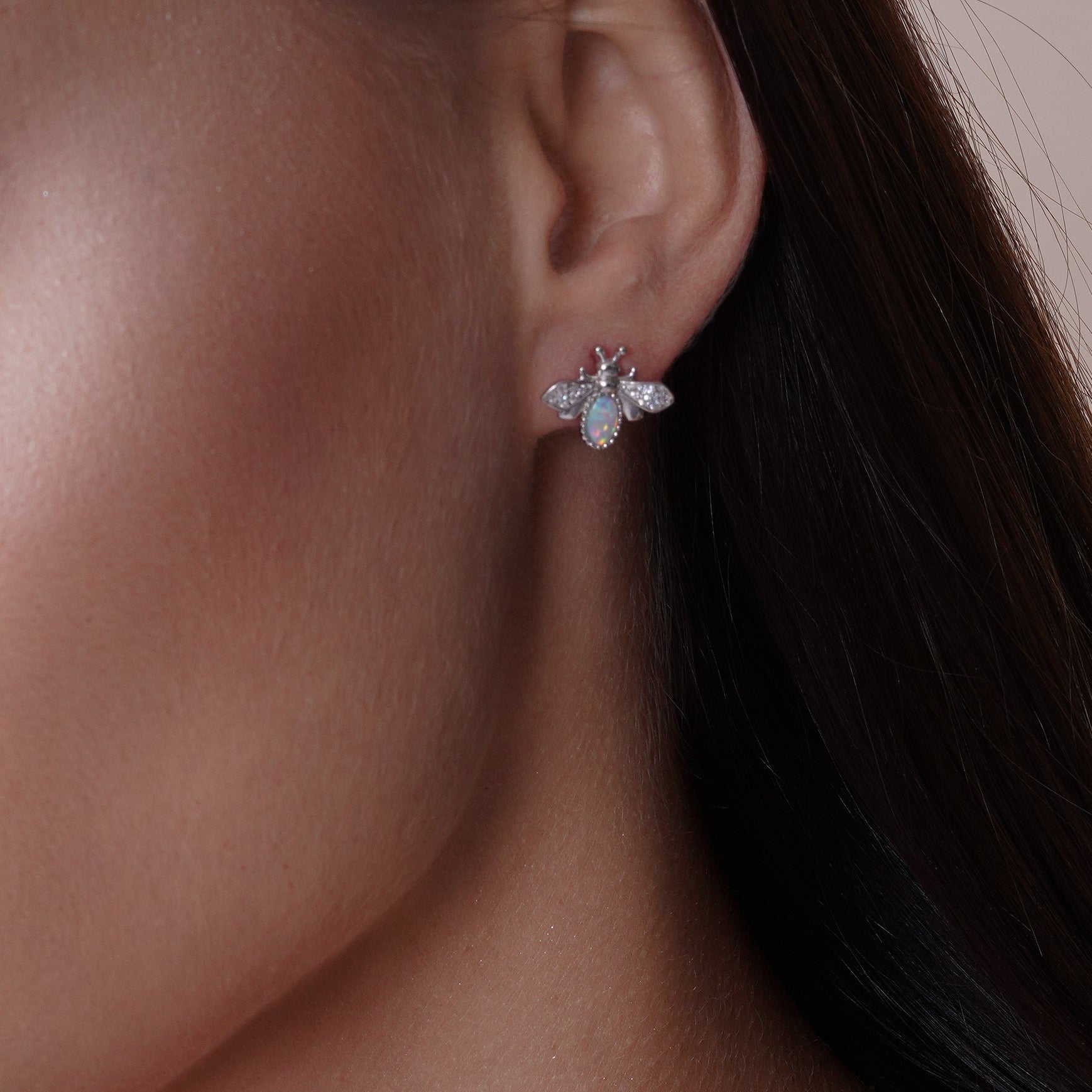 Conjunto de pendientes y colgante de abejorro transparente con ópalo y plata de ley 925 rodiada - BGS00617