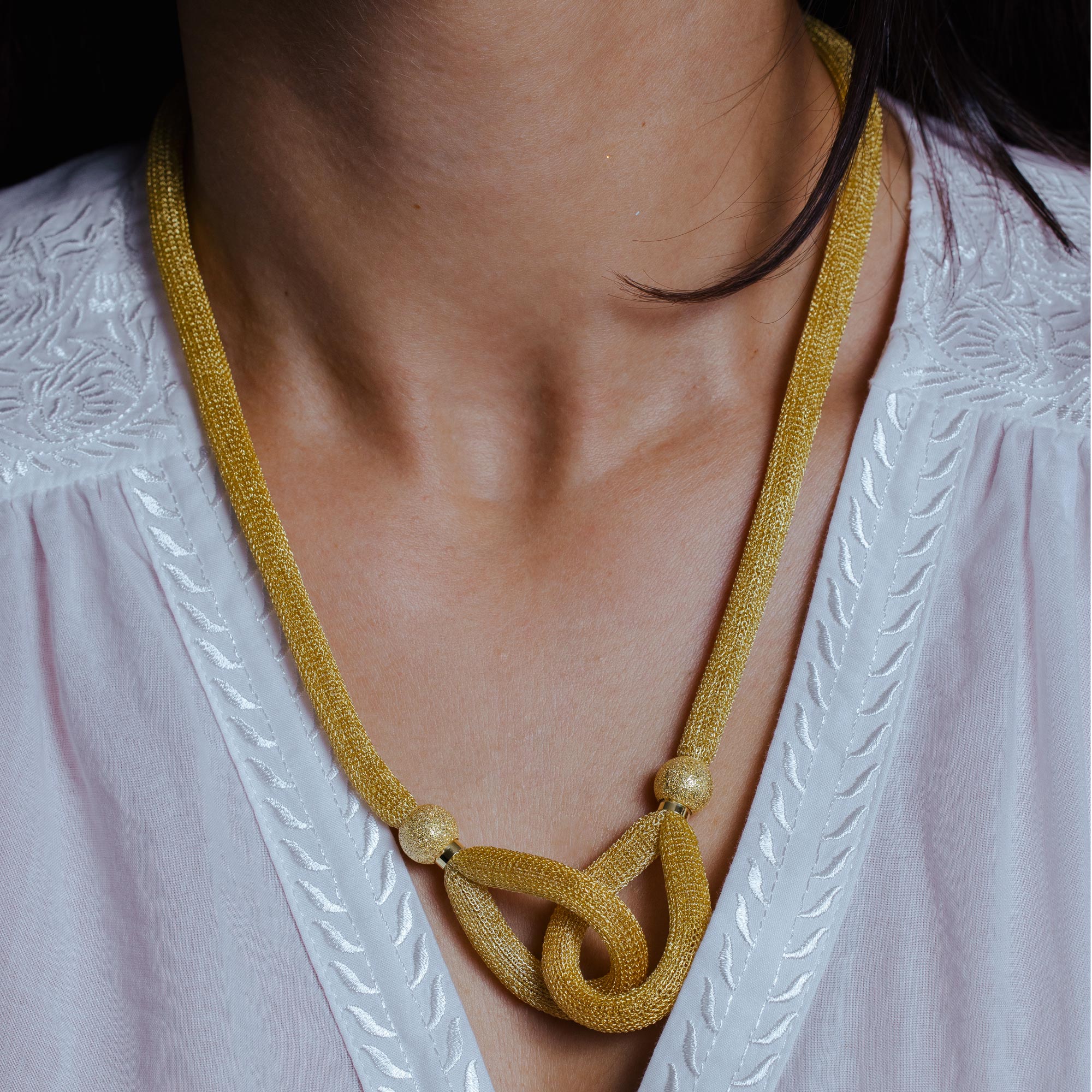 Gold Plated 925 Sterling Silver Interlocking Accent Mesh Necklace - DIN00056GP