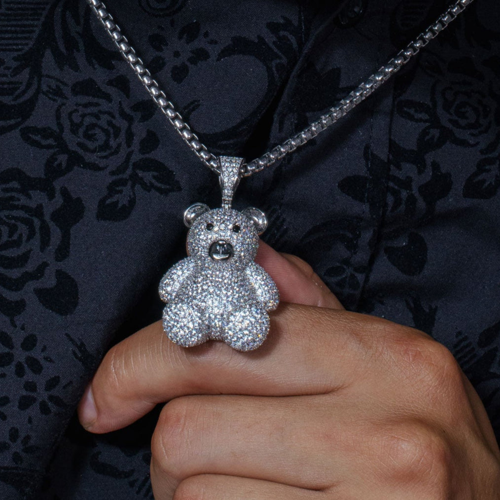 Colgante de hip hop con oso CZ en plata de ley 925 bañada en rodio - SLP00083.
