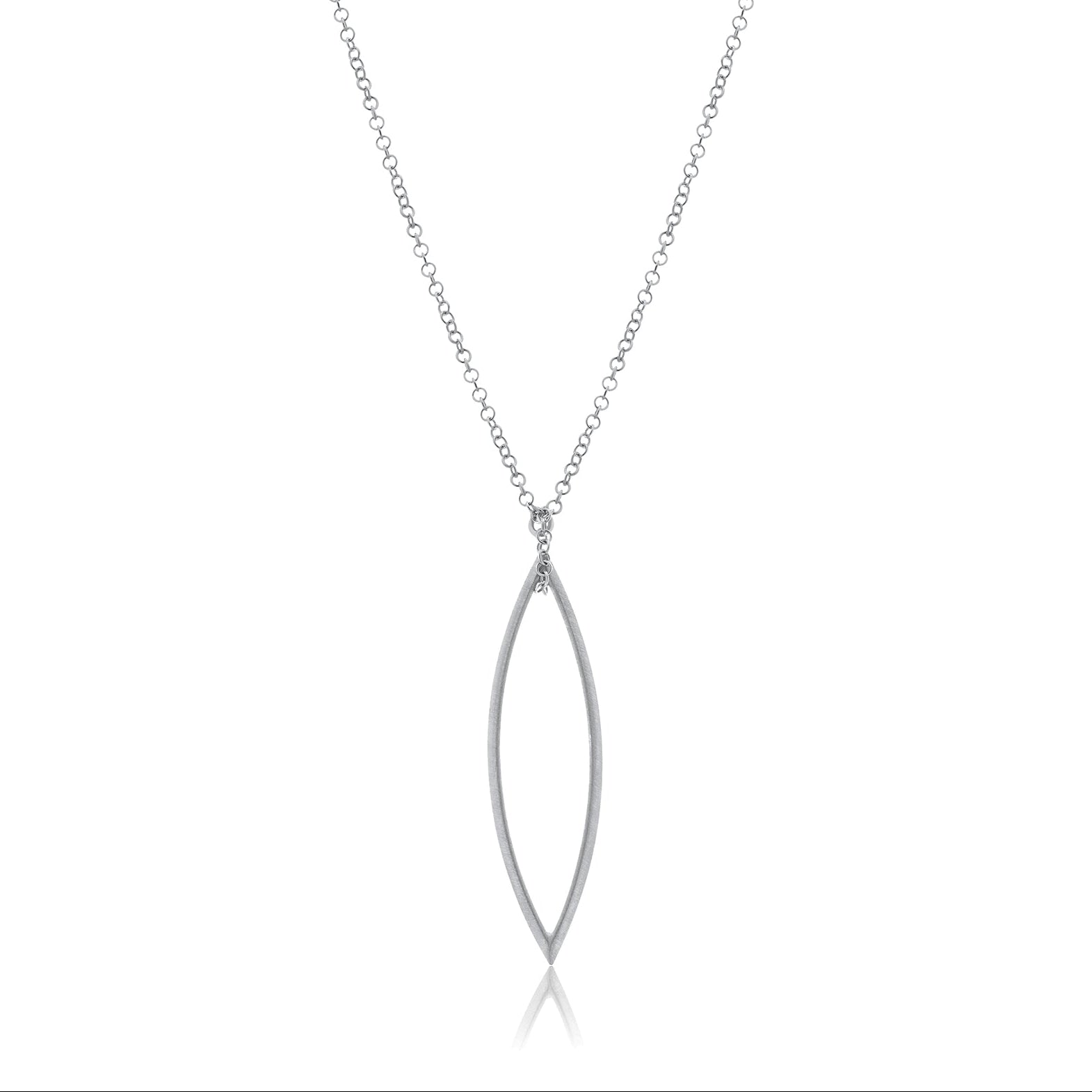 Collar colgante de almendra grande tallada en plata de ley 925 rodiada - SPN00032