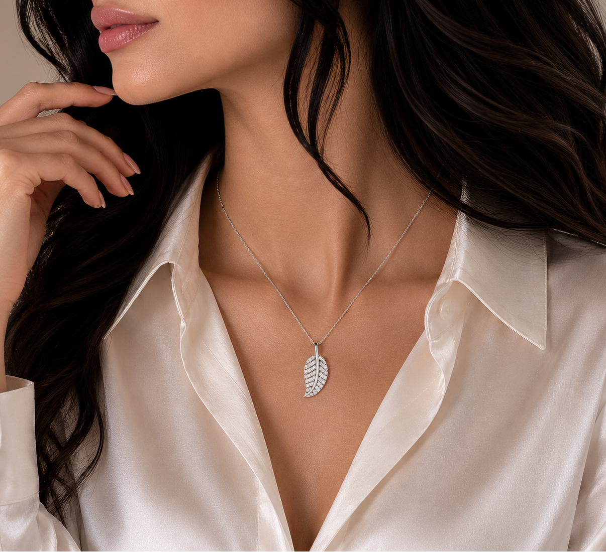 Clearance-Rhodium PLated 925 Sterling Silver CZ Leaf Pendant Necklace - STP00789