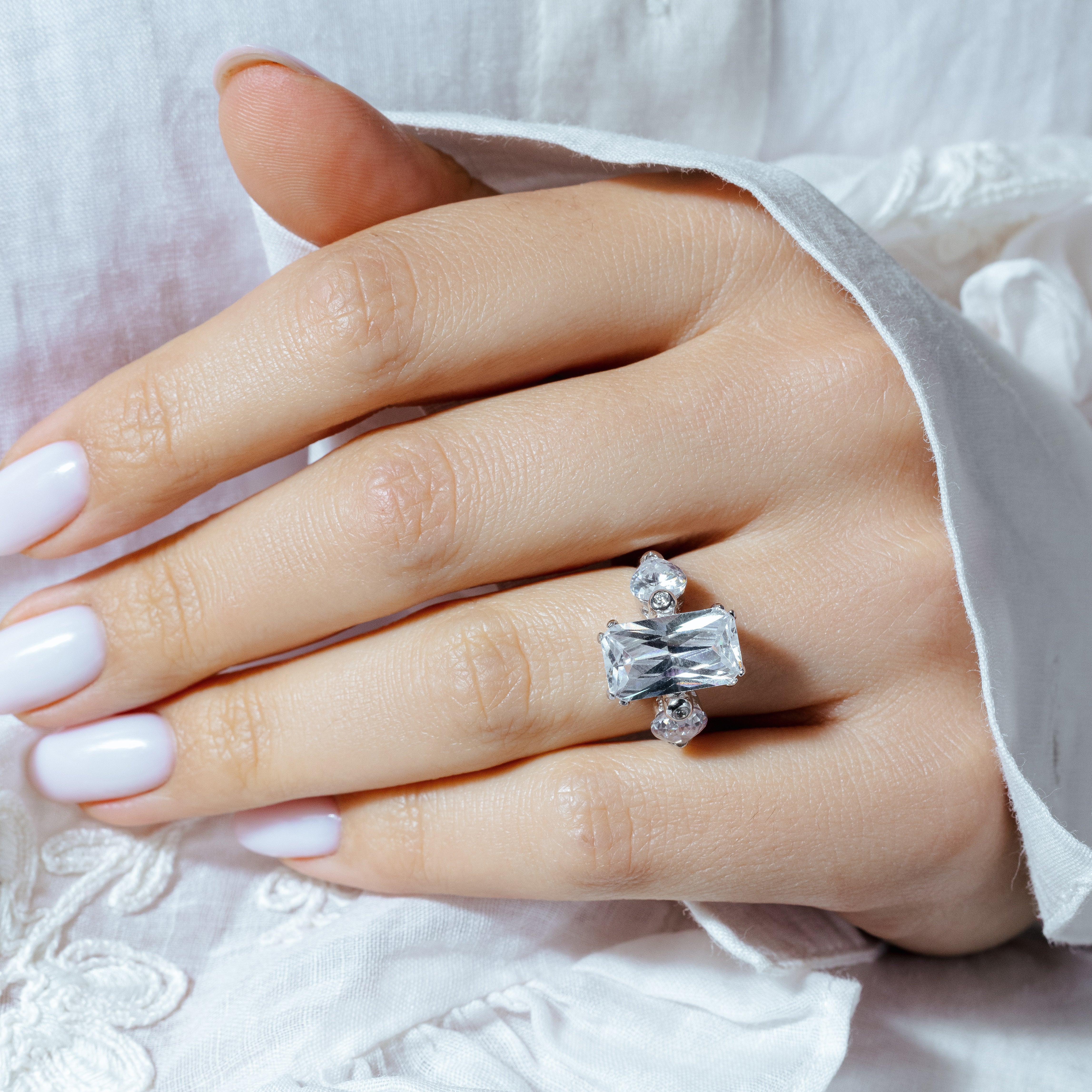 Clearance-Silver 925 Rhodium Plated Rectangular and Heart CZ Ring - STR00050CLR