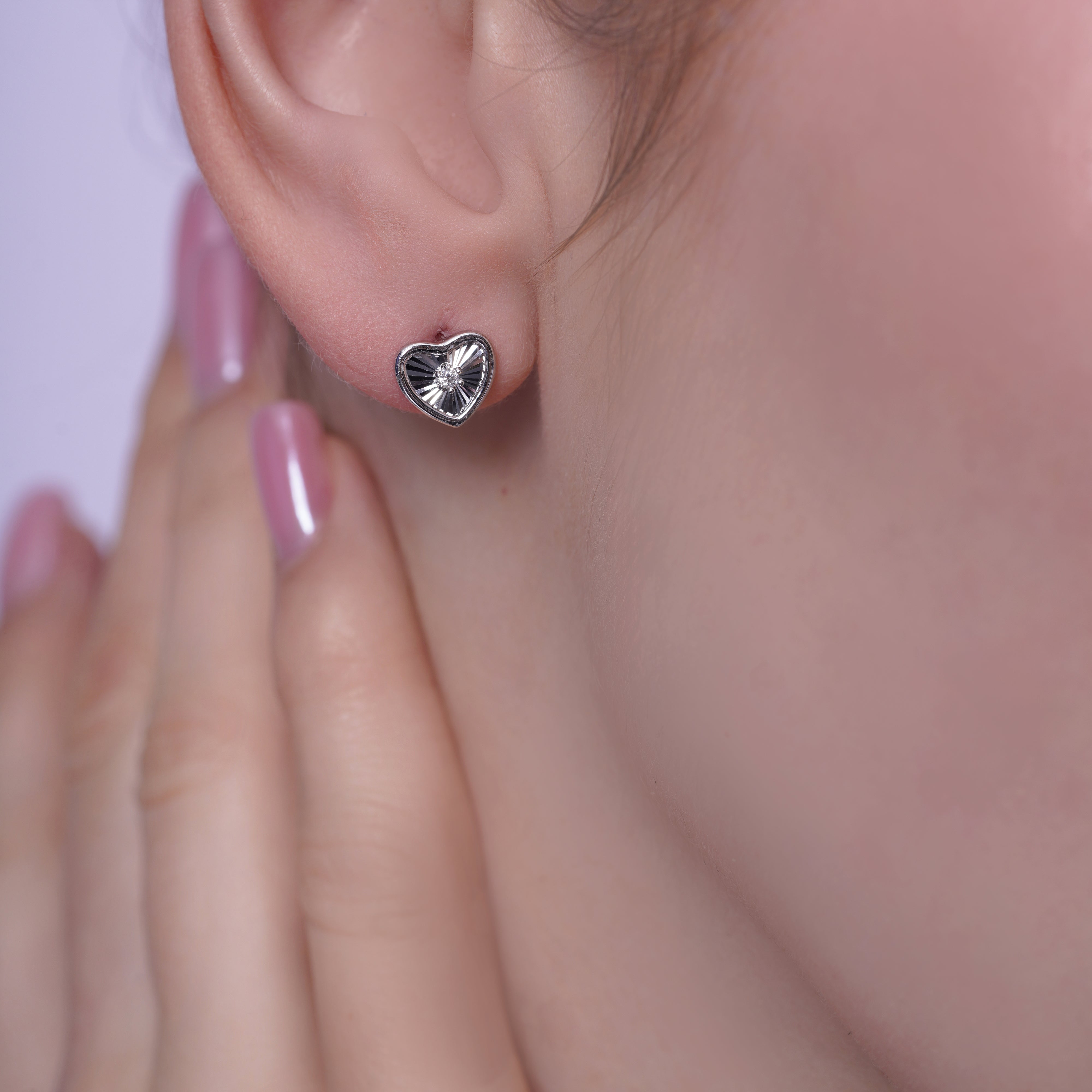 Pendiente de botón de plata de ley rodiada con doble banda de 4,5 mm x 21 mm - GME00131