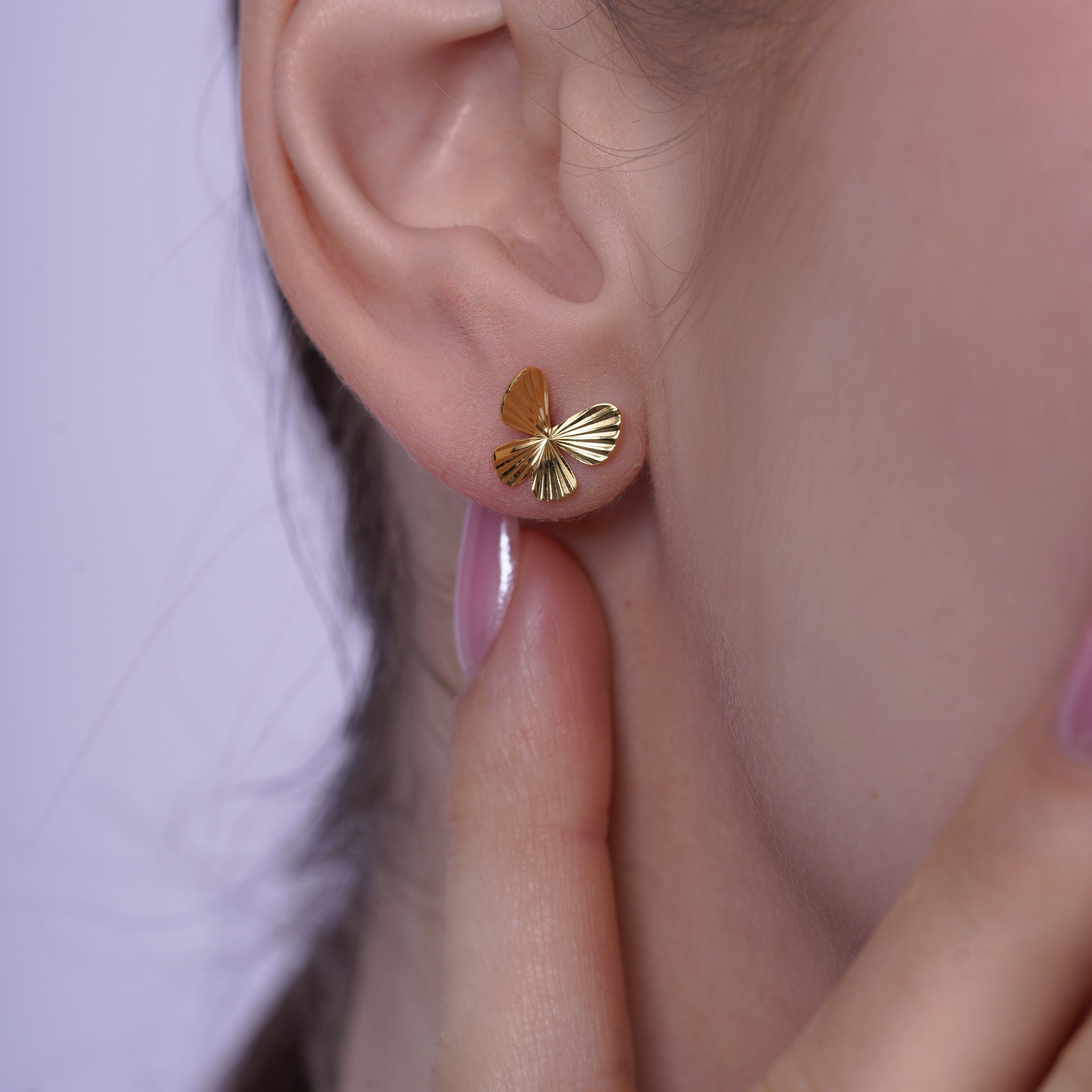 Pendiente de botón de plata de ley rodiada con doble banda de 4,5 mm x 21 mm - GME00131