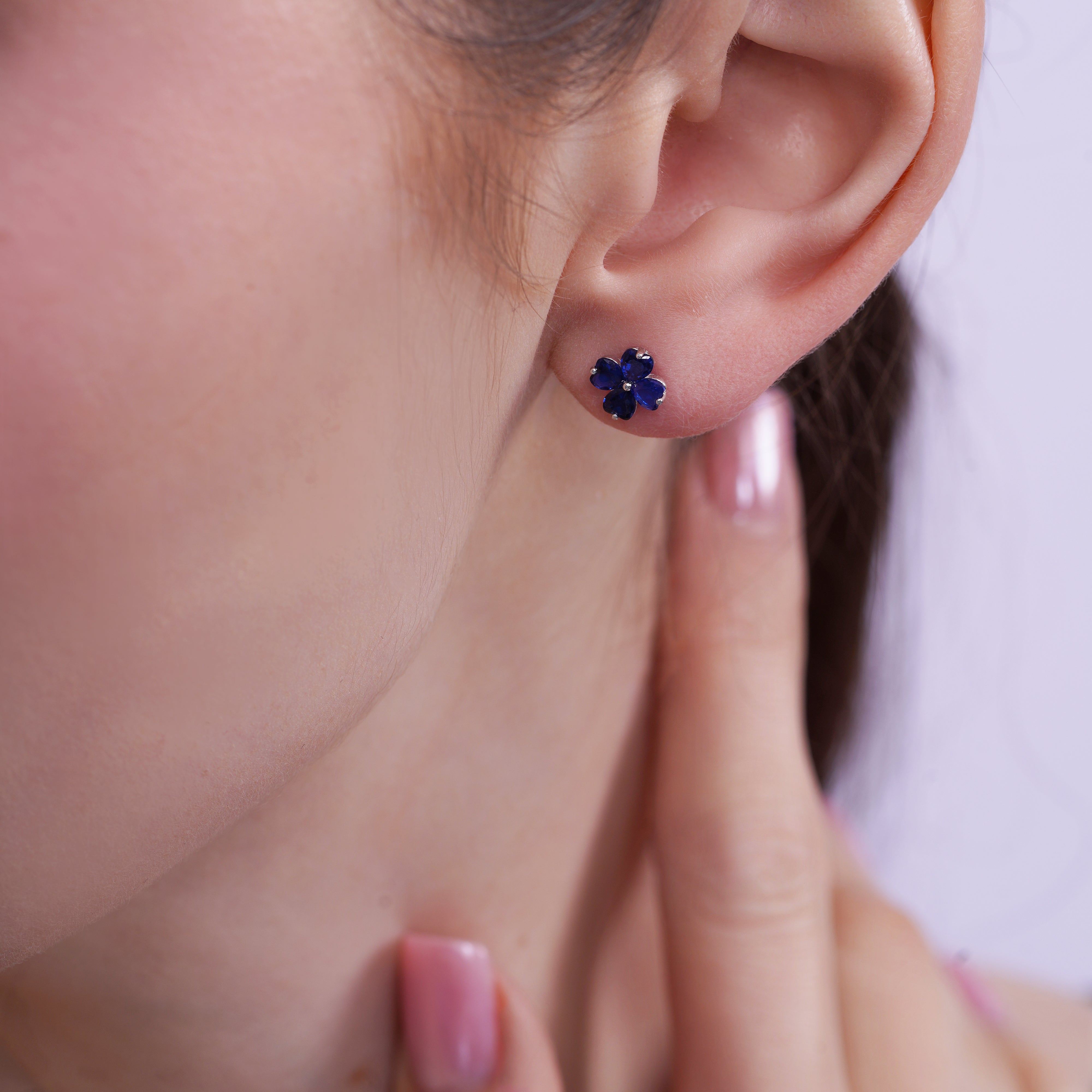 Pendiente de botón de plata de ley rodiada con doble banda de 4,5 mm x 21 mm - GME00131