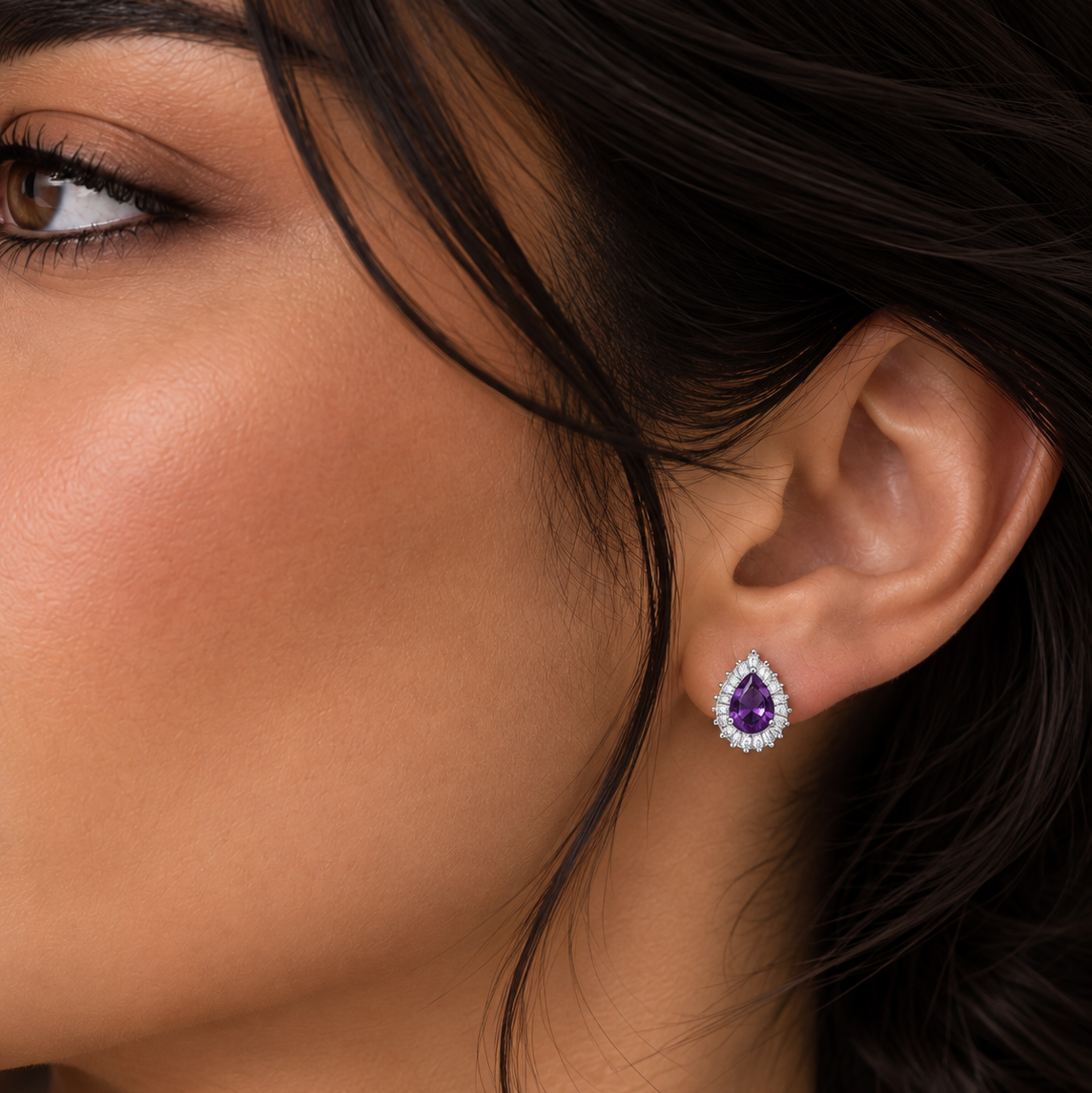 Pendientes de tuerca con circonita cúbica en forma de lágrima chapada en rodio, color rojo y pavé transparente, plata 925 - BGE00335