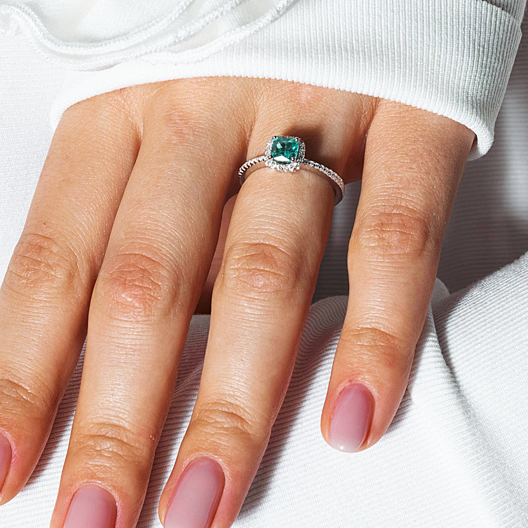 Anillo nupcial de plata de ley 925 rodiada con halo cuadrado de turquesa y circonita cúbica - BGR01238