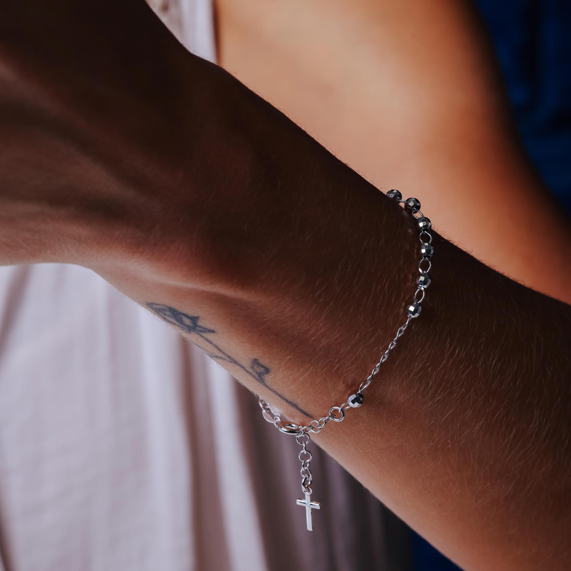 Pulsera de rosario con cruz de cuentas DC en plata de ley 925 rodiada - GCB00004-RH