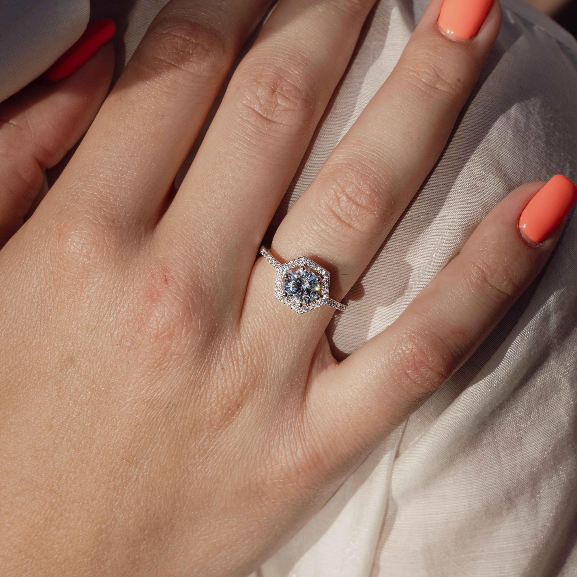 Silver 925 Rhodium Plated 6 Sides Design CZ Halo Ring - GMR00092