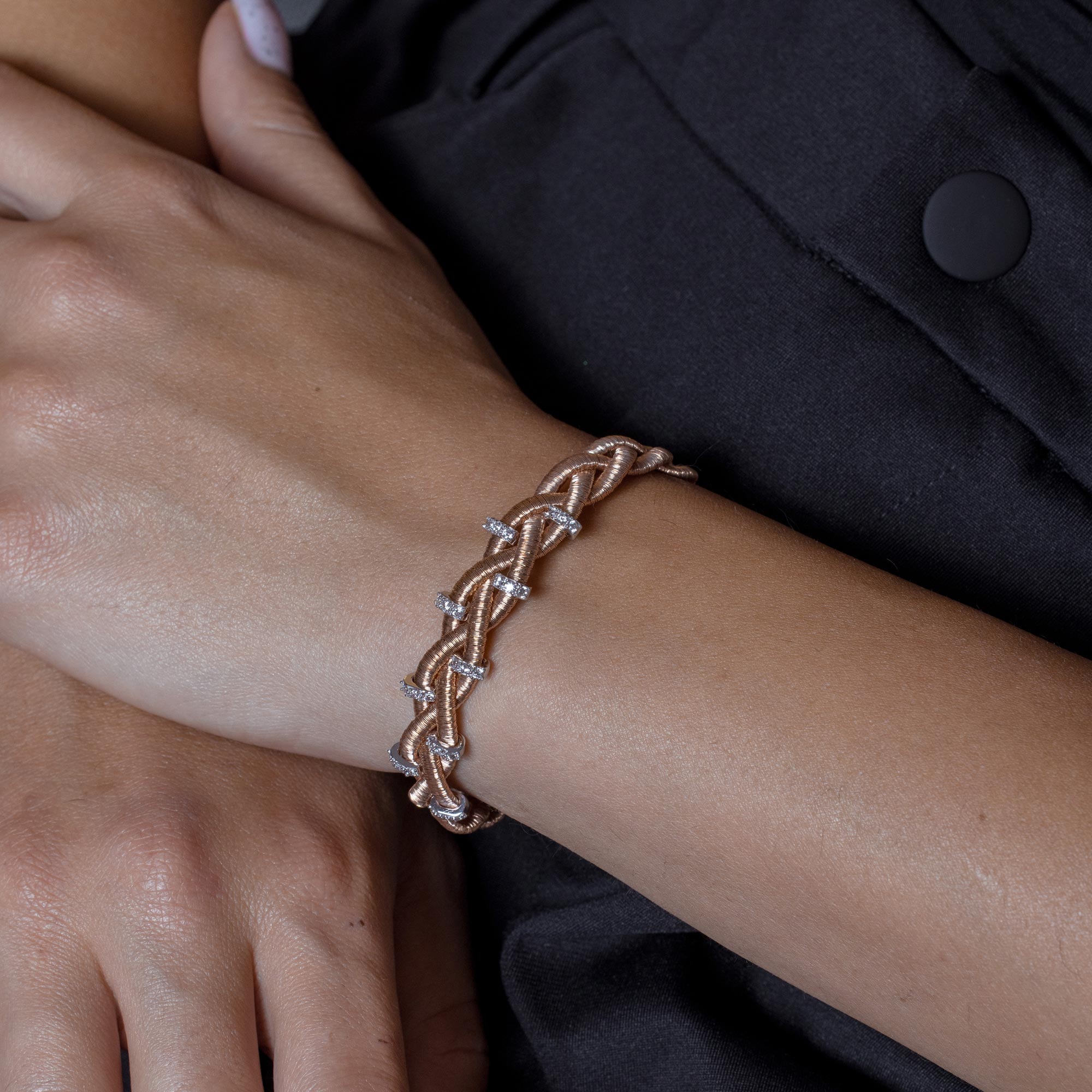 Pulsera italiana trenzada chapada en oro rosa de plata 925 con detalles de barra de circonita pequeña - ITB00208RGP-RH