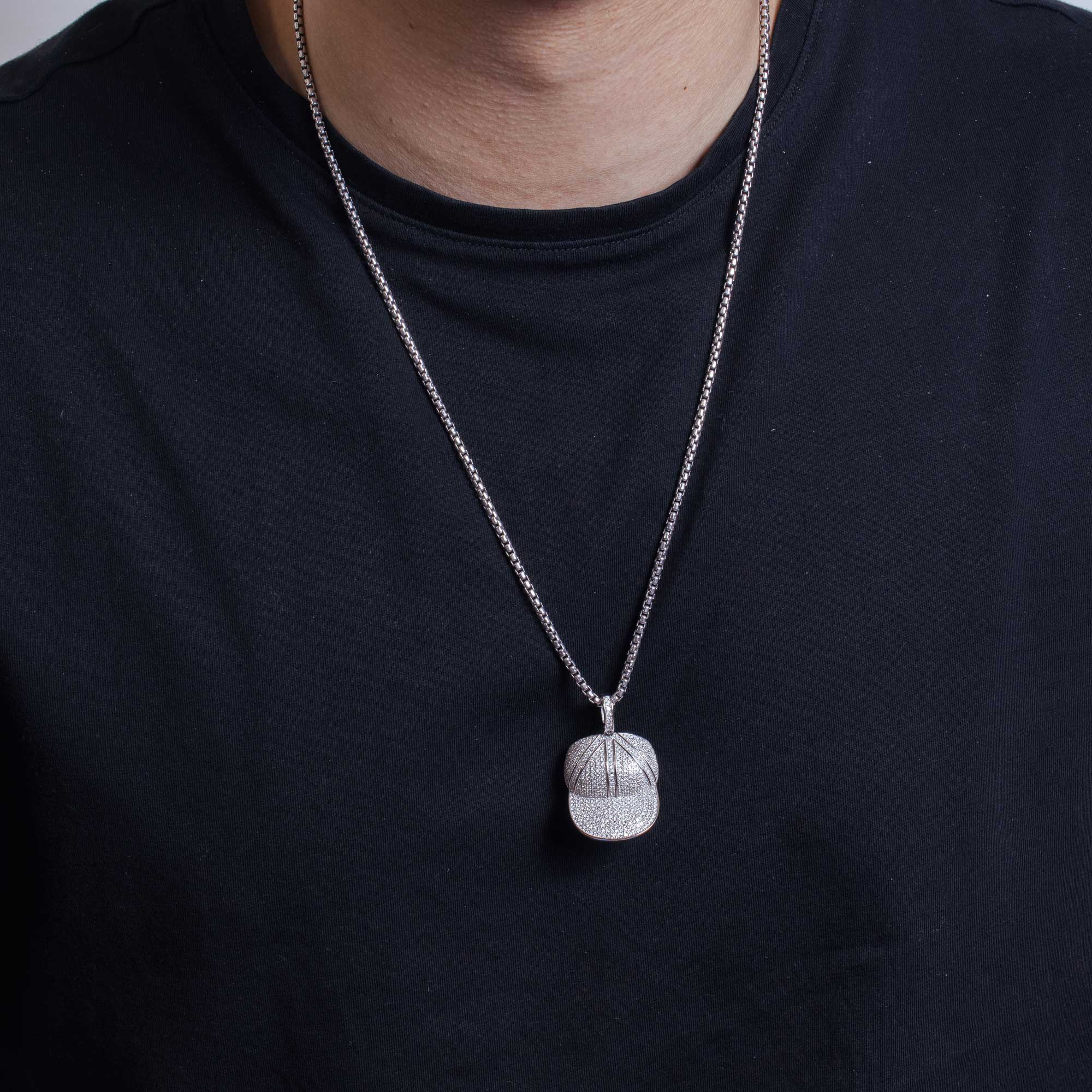 Colgante de hip hop con sombrero de circonita cúbica en plata de ley 925 bañada en rodio - SLP00045.