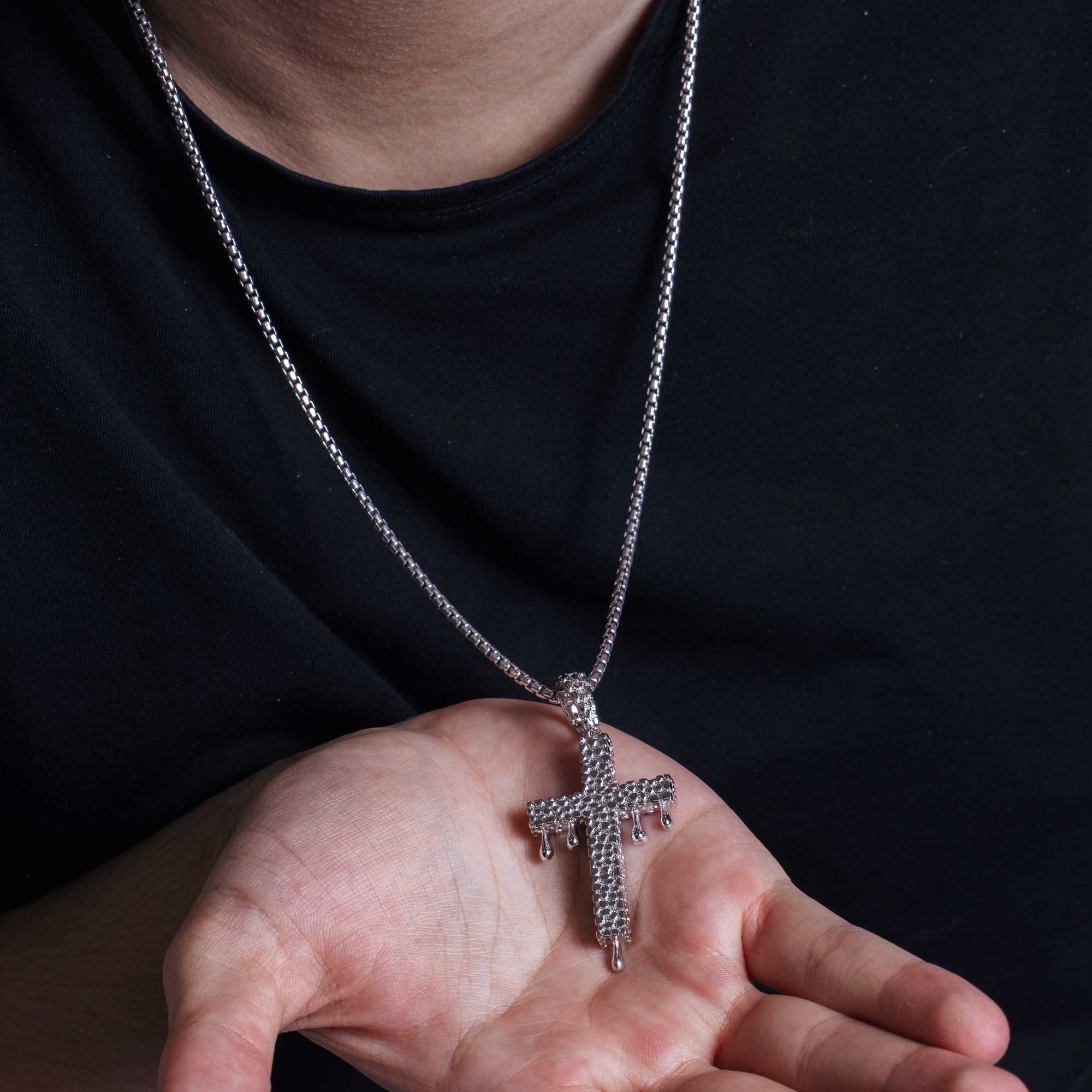 Colgante hip hop con cruz de circonitas cúbicas en plata de ley 925 rodiada - SLP00258