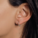 Pendiente de aro con circonitas cúbicas del revés en plata de ley 925 rodiada - STE01232