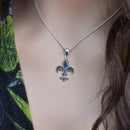 Colgante Flor De Lis CZ Negro Chapado En Rodio Negro Plata 925 - STP00768