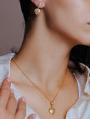 Juego de aretes y collar colgantes con circonita cúbica y filigrana de corazón chapado en oro de plata 925 - STS00383