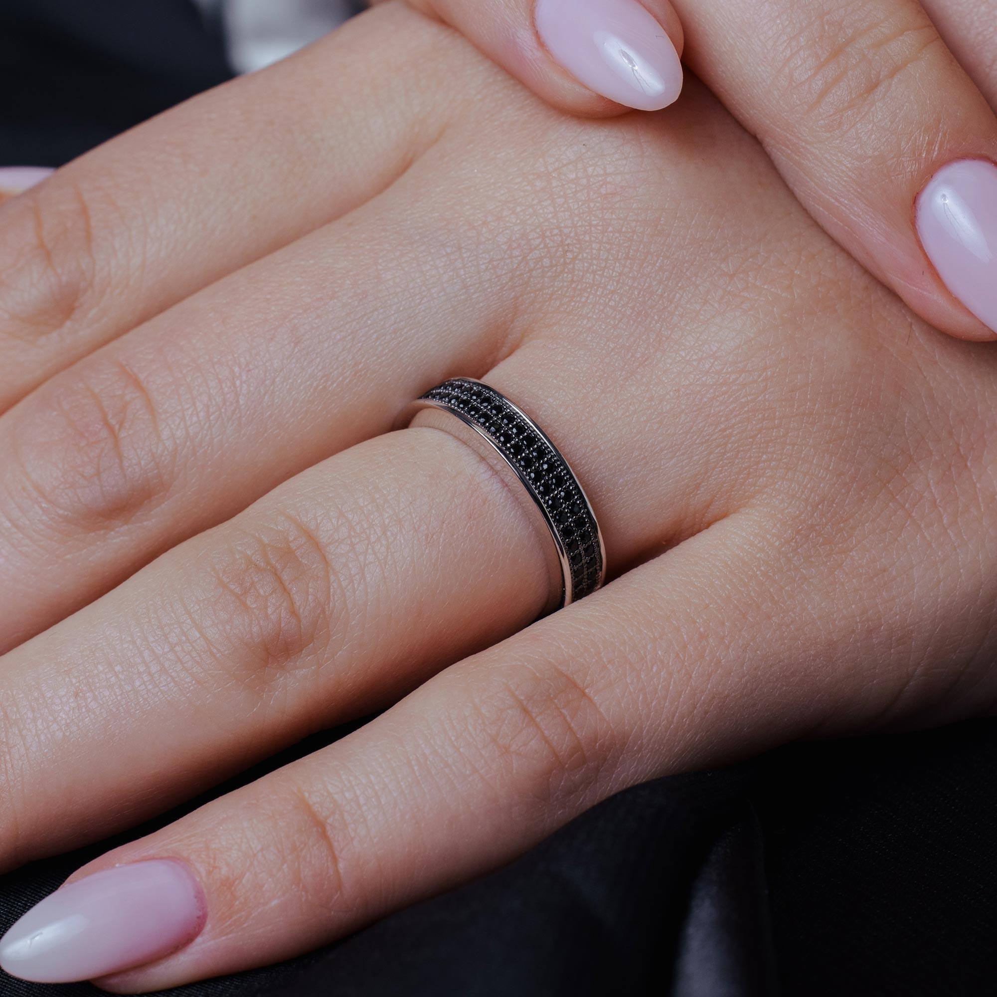 Anillo de plata 925 chapado en rodio con medio micro pavé de circonita negra - ACR00052