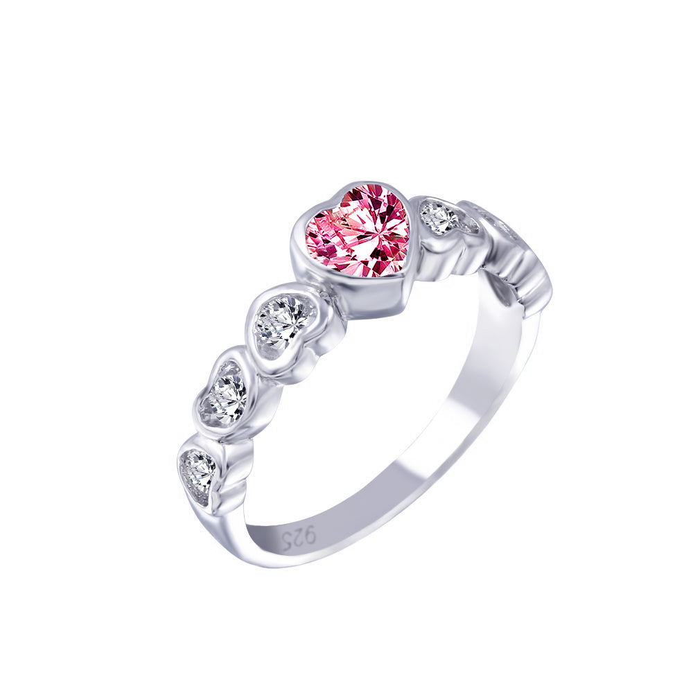 Anillo de corazón con circonita central roja chapada en rodio de plata 925 - BGR00014RED