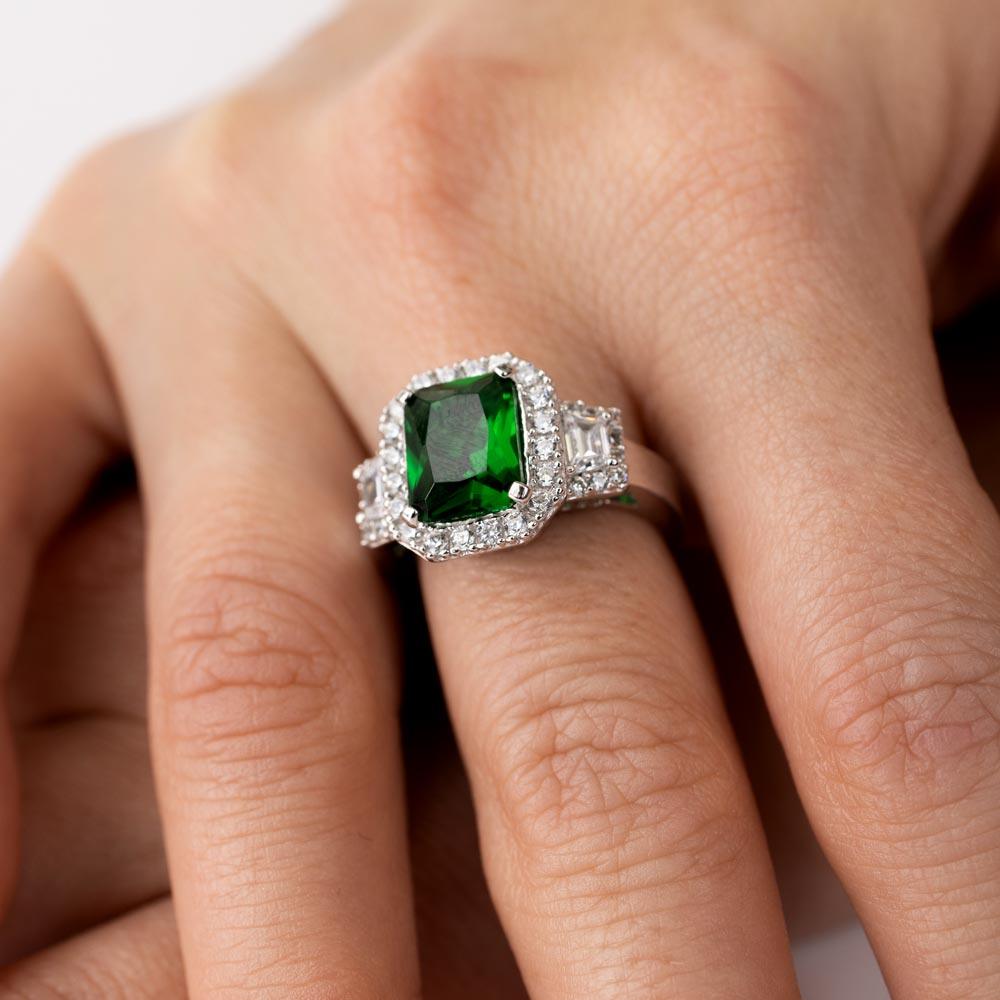 Anillo de piedra CZ central con corte esmeralda verde chapado en rodio de plata 925 - GMR00101G