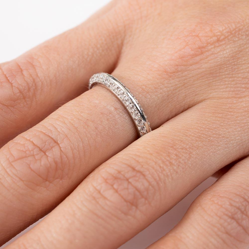 Anillo de eternidad de plata de ley 925 rodiada con circonitas pavé - STR01123