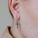 Pendientes de cruz con circonitas multicolores en plata de ley 925 rodiada - STE01137