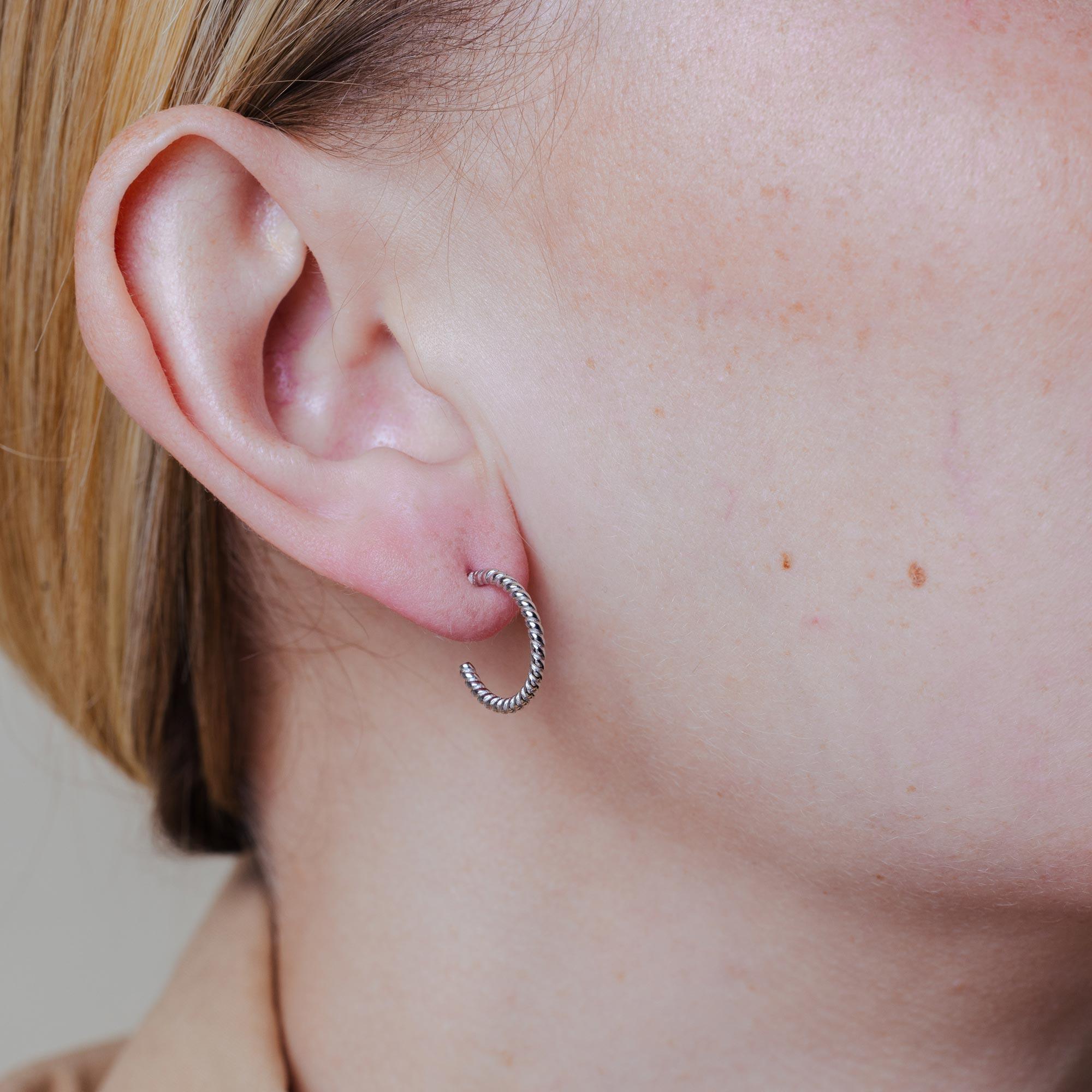 925 Sterling Silver Rope Design Semi Hoop Single - STE01348