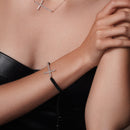 Pulsera trenzada negra con circonita cruzada lateral chapada en oro de plata 925 - BGB00179RGP