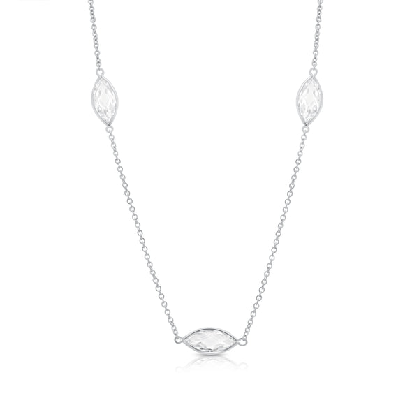 Collar con colgante en forma de marquesa con circonita transparente chapada en rodio de plata 925 - BGP00978