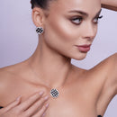 Liquidación - Conjunto de aretes y collar con circonitas cúbicas transparentes y diseño de cuadros redondos en plata 925 rodiada - BGS00068