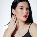 Liquidación - Conjunto de aretes y collar colgantes de circonitas cúbicas ovaladas multicapa transparentes con baño de rodio en plata 925 - BGS00078