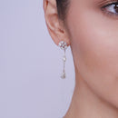 Conjunto de pendientes colgantes de flor de lágrima transparente con circonita cúbica en plata de ley 925 rodiada - BGS00231