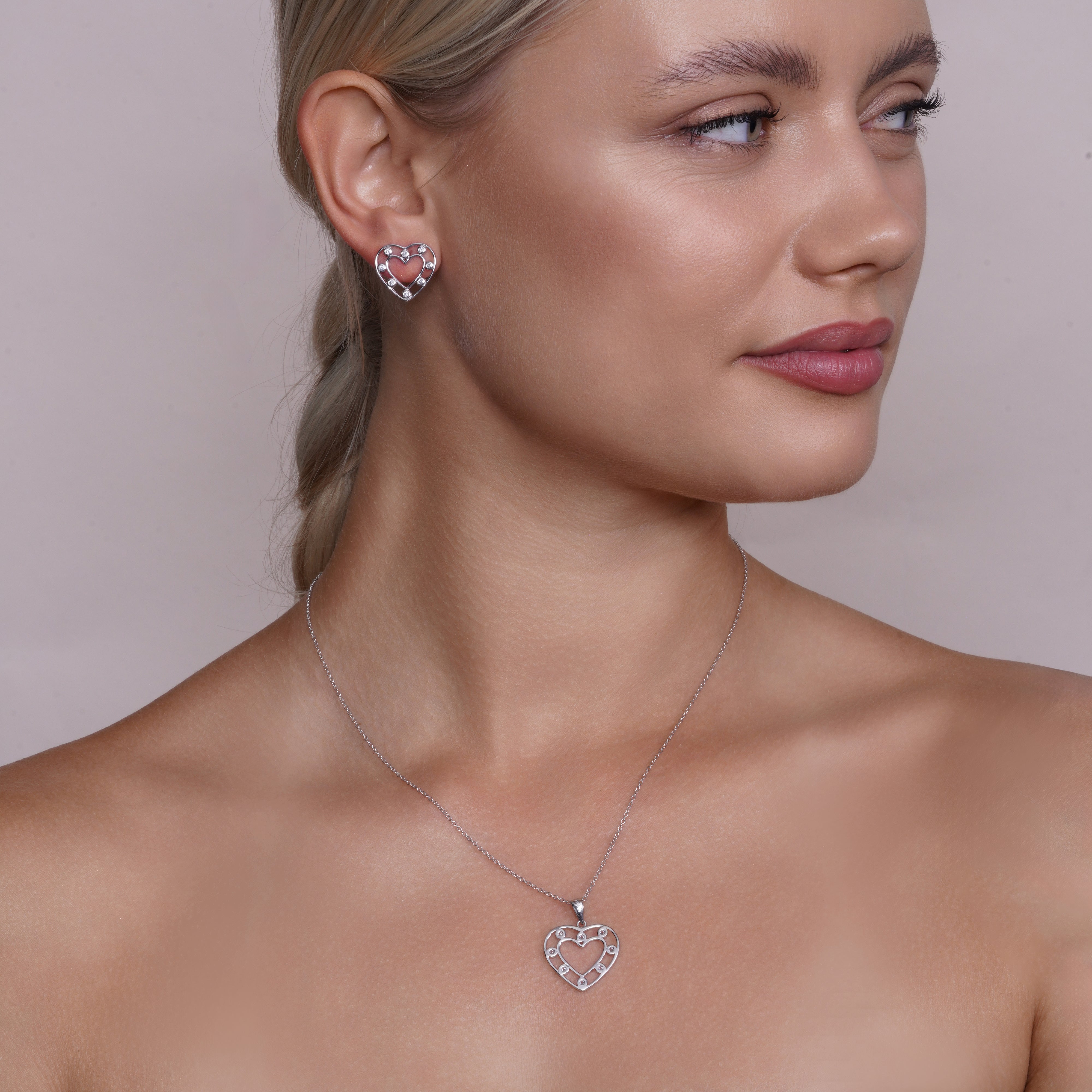 Conjunto de aretes y collar colgante con circonita cúbica de contorno abierto transparente chapado en rodio de plata 925 - BGS00262