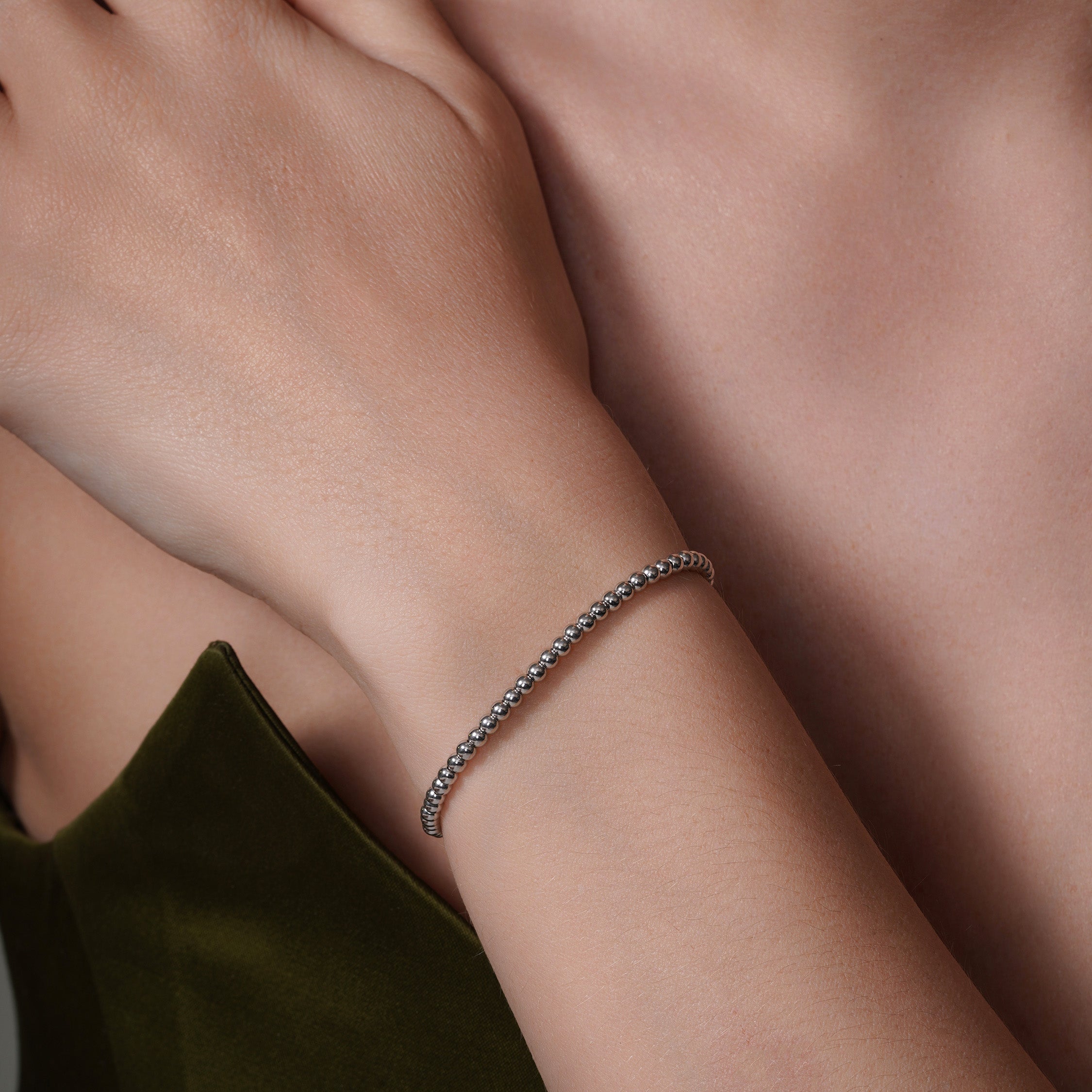 Pulsera de lazo con cuentas de plata de ley 925 rodiada - DIB00015RH