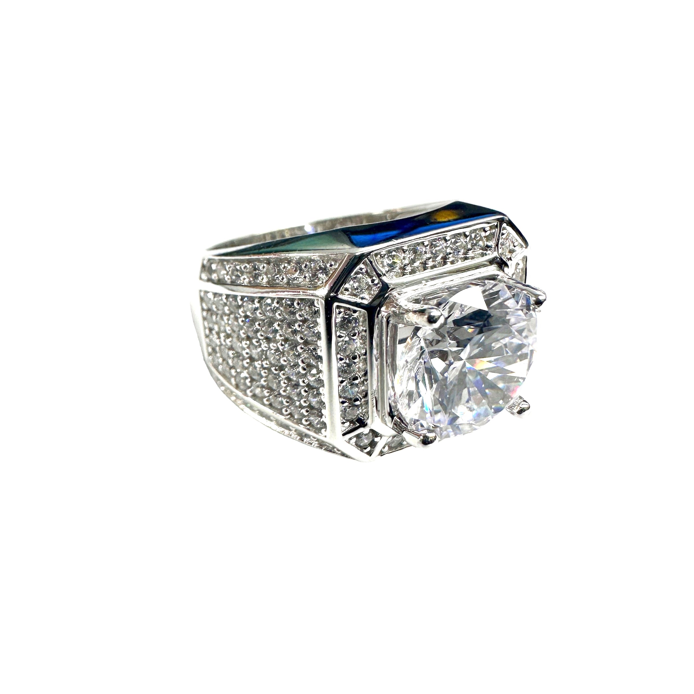 Anillo de plata de ley 925 rodiada con circonitas transparentes de 9 mm, con tachuelas pequeñas y superiores - GMR00374