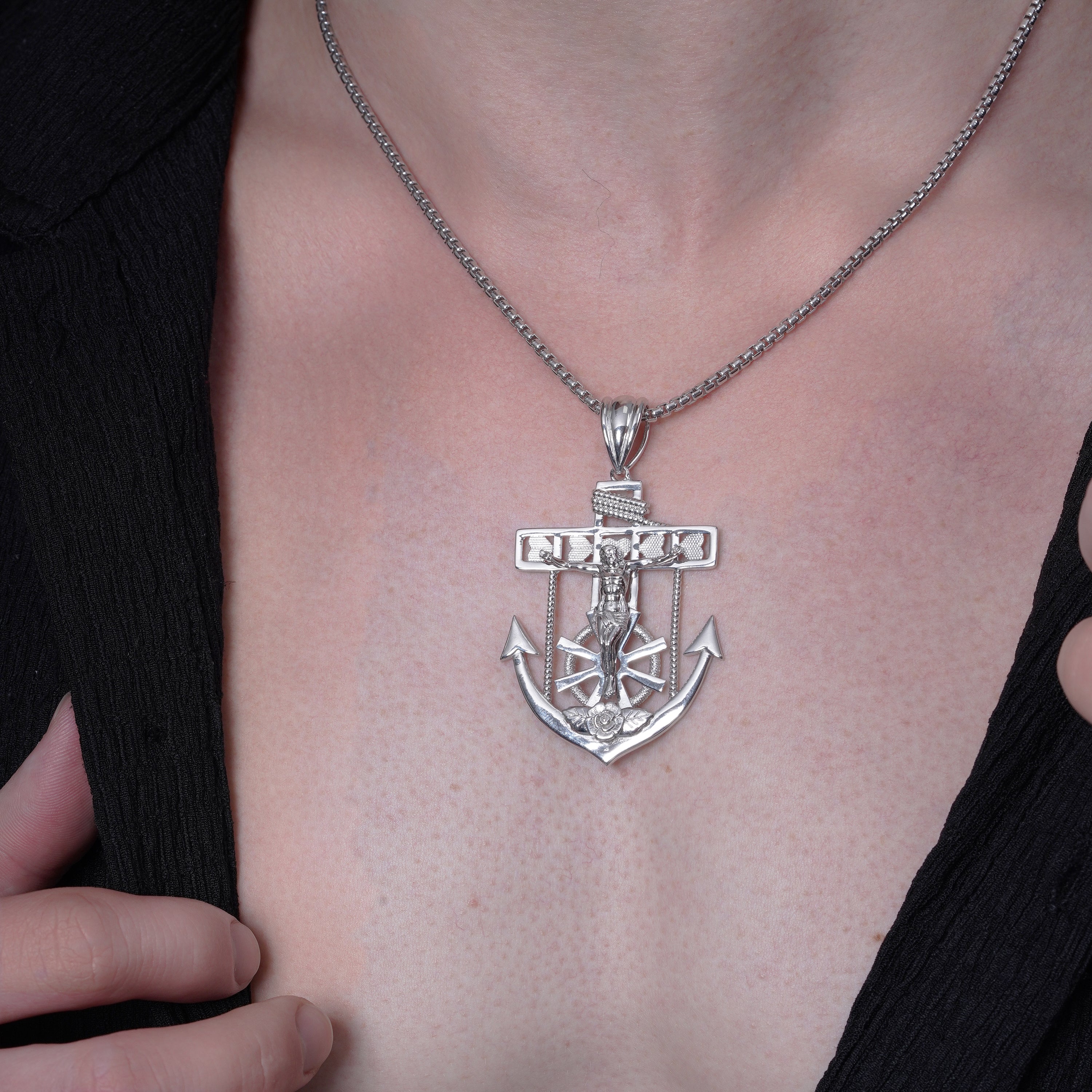 Colgante de cruz de ancla marinera de plata de ley 925 rodiada (40,1 mm x 51,7 mm) - GMP00178