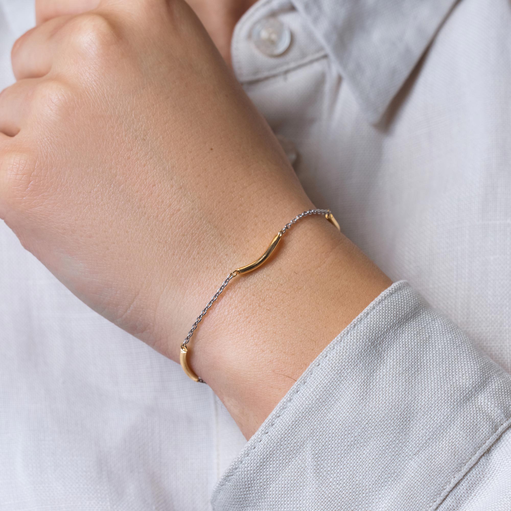 Cadena chapada en rodio de plata 925 con pulsera italiana con detalles curvos chapados en oro - ITB00165RH-GP