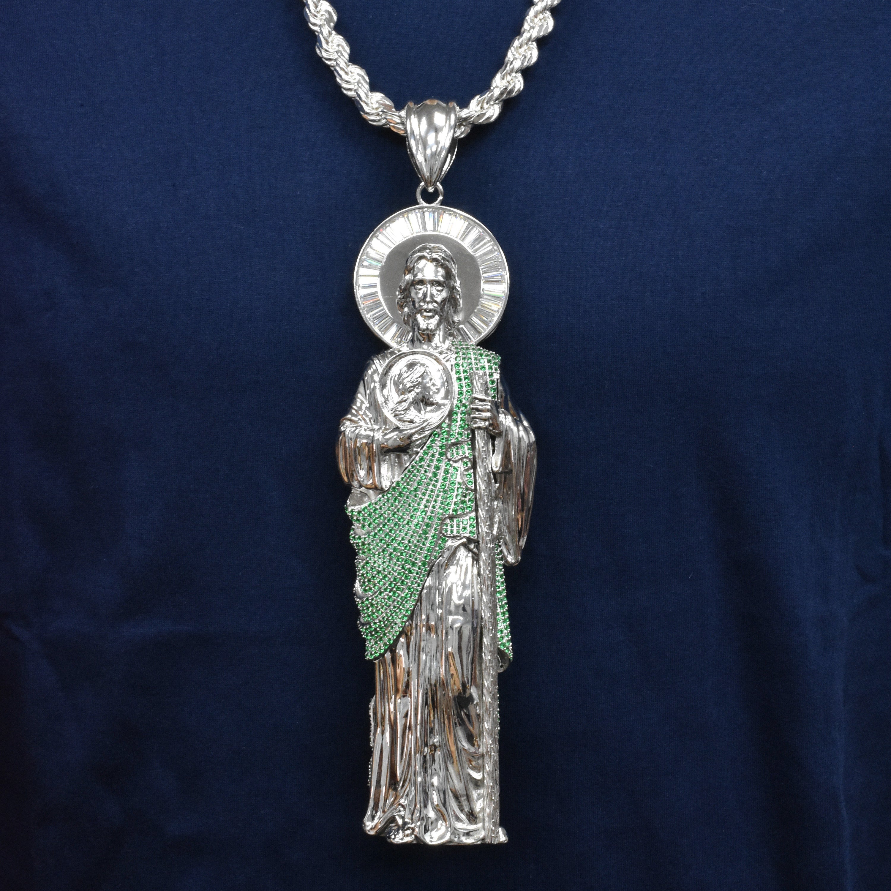Colgante de cruz de plata de ley 925 rodiada con corte de diamante y circonita cúbica transparente de 26,5 mm x 38,4 mm - GMP00186