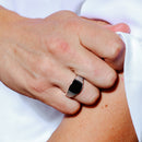 Anillo de plata de ley 925 rodiada con diseño de cuerda y esmalte negro - SOR00002