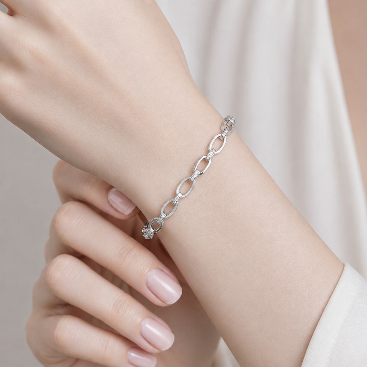 Rhodium Plated 925 Sterling Silver Interlocking Oval CZ Bracelet - STB00586