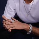 Anillo de plata de ley 925 rodiada con cruz baguette y circonitas transparentes de 31,5 mm - GMR00390