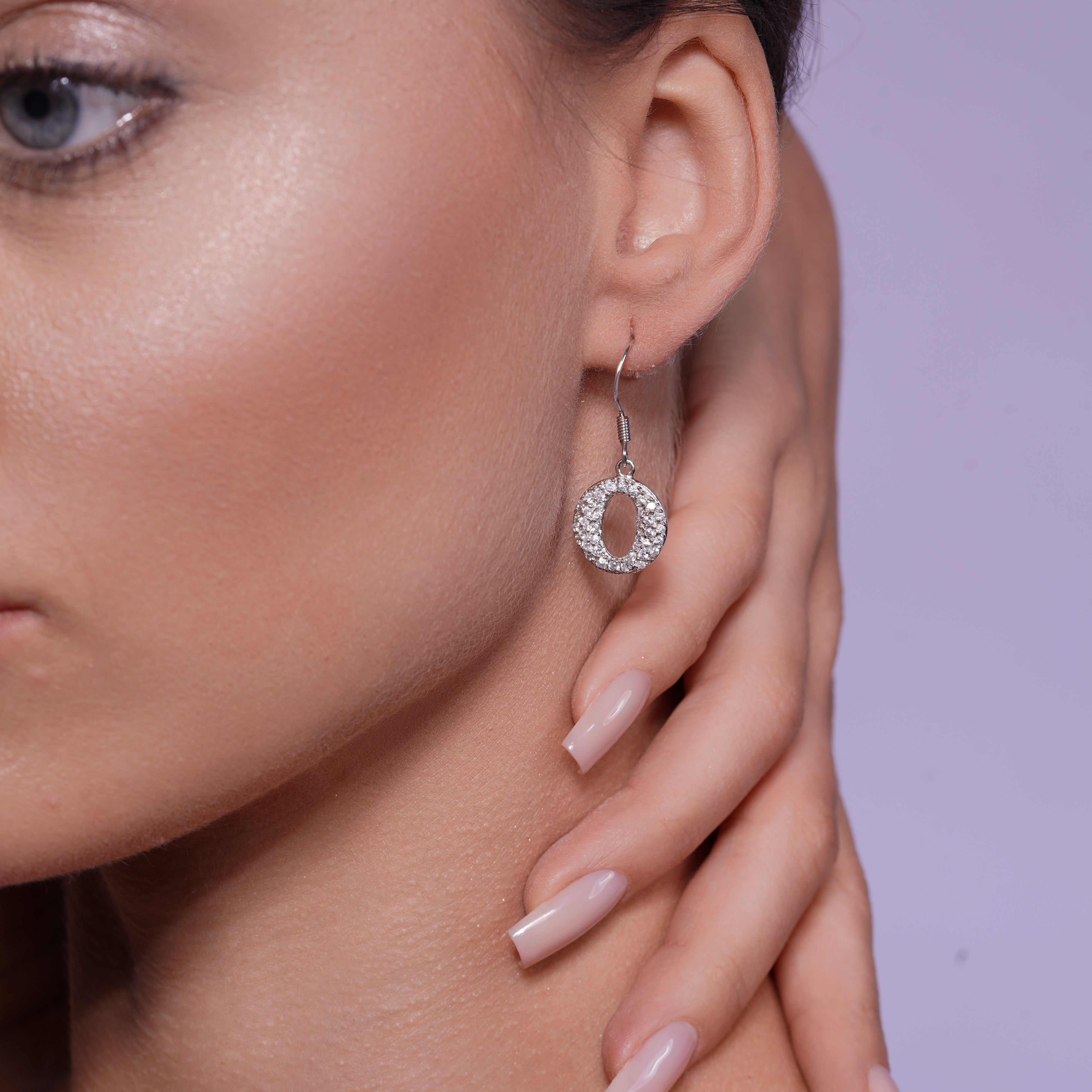 Liquidación - Pendientes de gancho colgantes con circonitas cúbicas redondas y ovaladas de plata 925 rodiadas - STE00245
