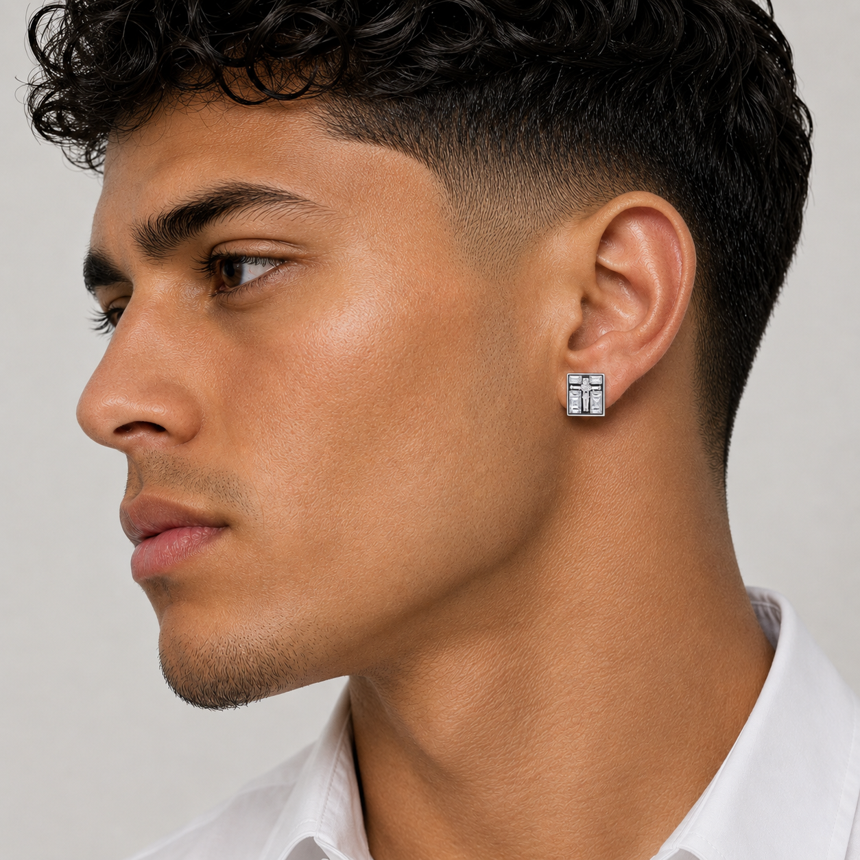 Pendientes Cuadrados de Jesús con Circonitas de Talla Baguette de Plata de Ley 925 Bañados en Rodio para Hombre - STEM037