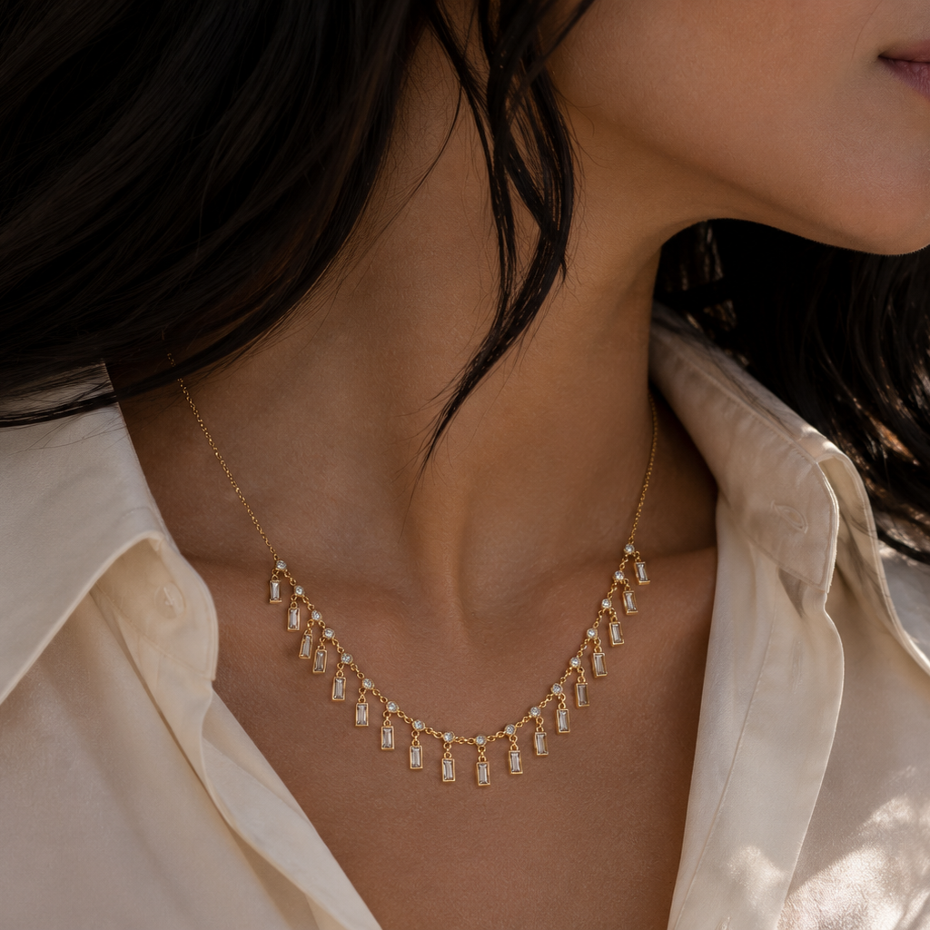 Collar colgante de baguette y circonita redonda en plata de ley 925 bañada en oro - STP01812GP