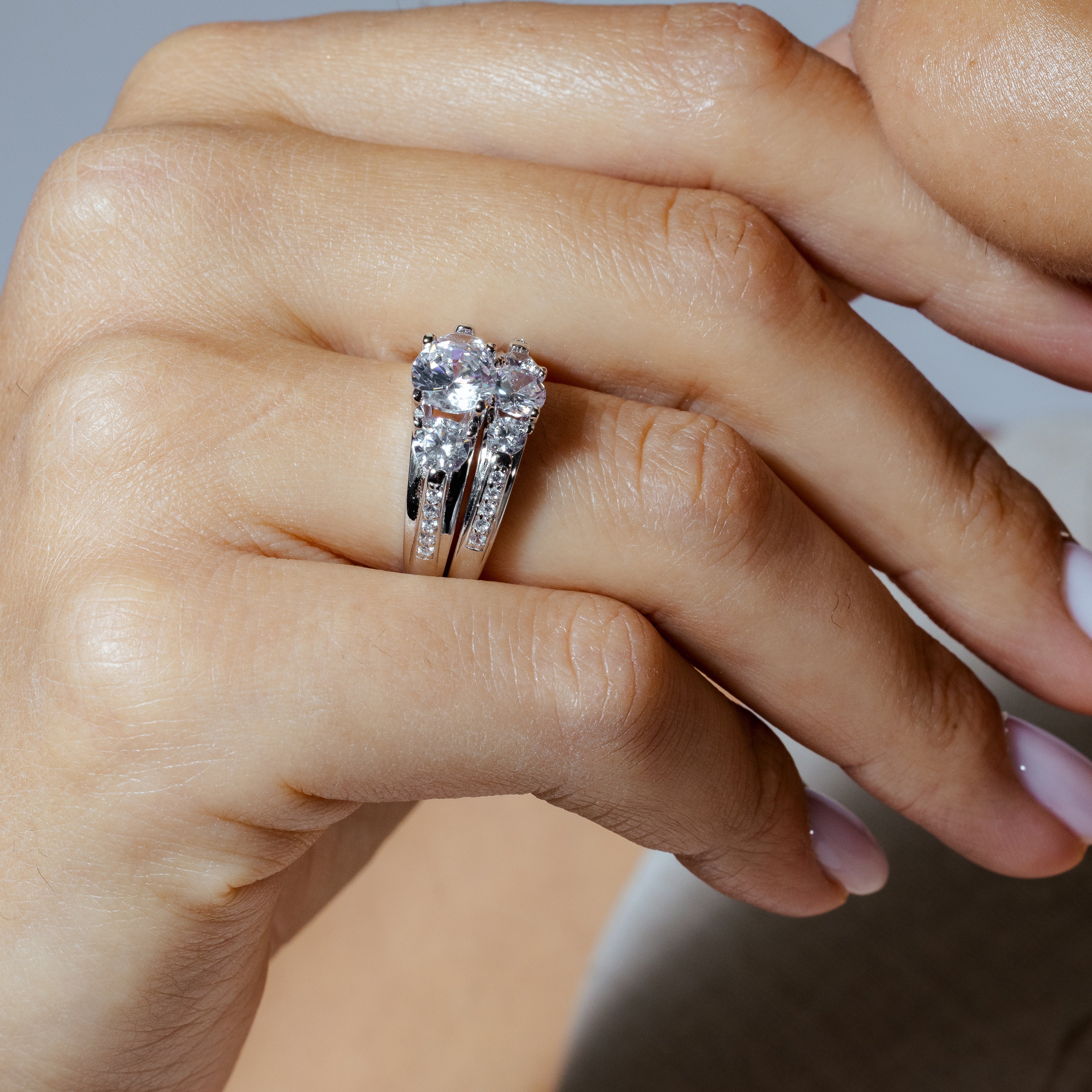 Anillos apilables de circonita cúbica en plata de ley 925 con baño de rodio - STR01018