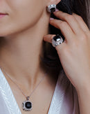 Liquidación - Conjunto de aretes y collar con circonitas negras cuadradas bañadas en rodio en plata 925 - STS00253