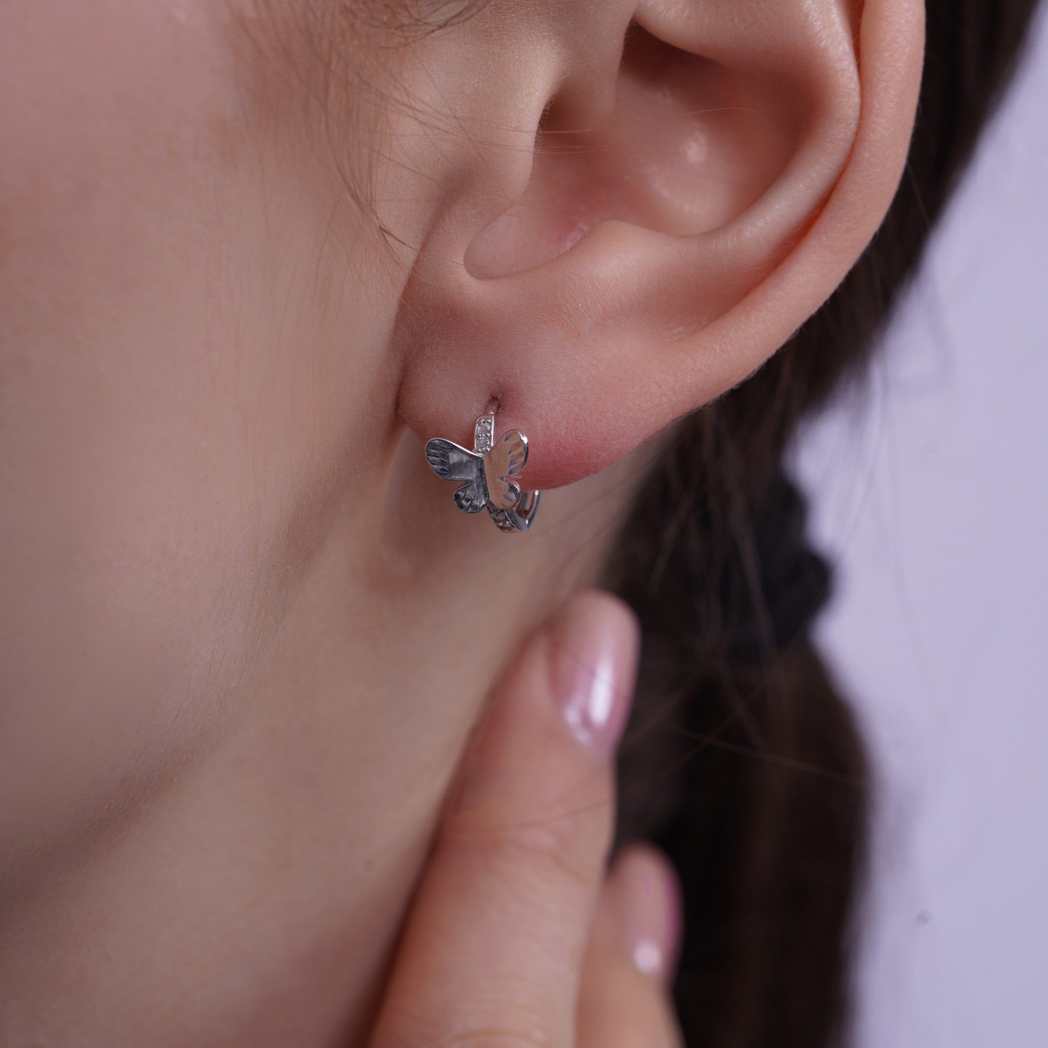 925 Sterling Silver Diamond Cut Butterfly Clear CZ Hoop Earring - TGE00017