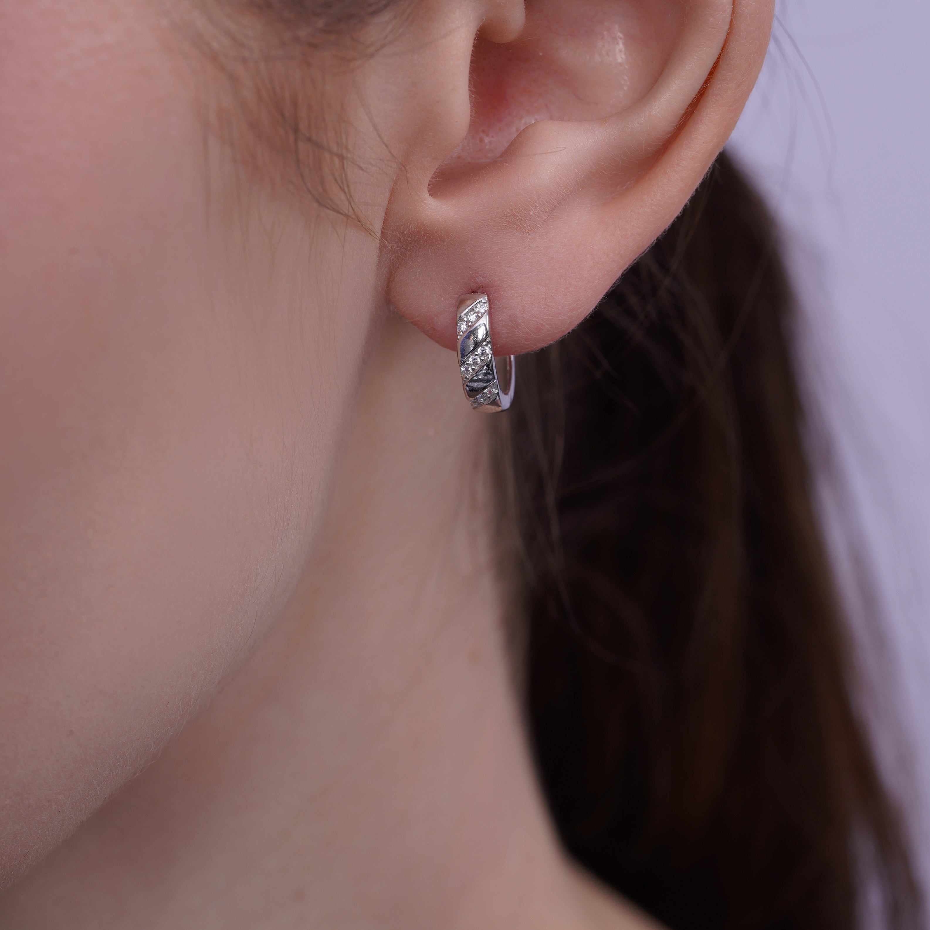 925 Sterling Silver Diamond Cut 13.7mm Hoop Earring - TGE00020