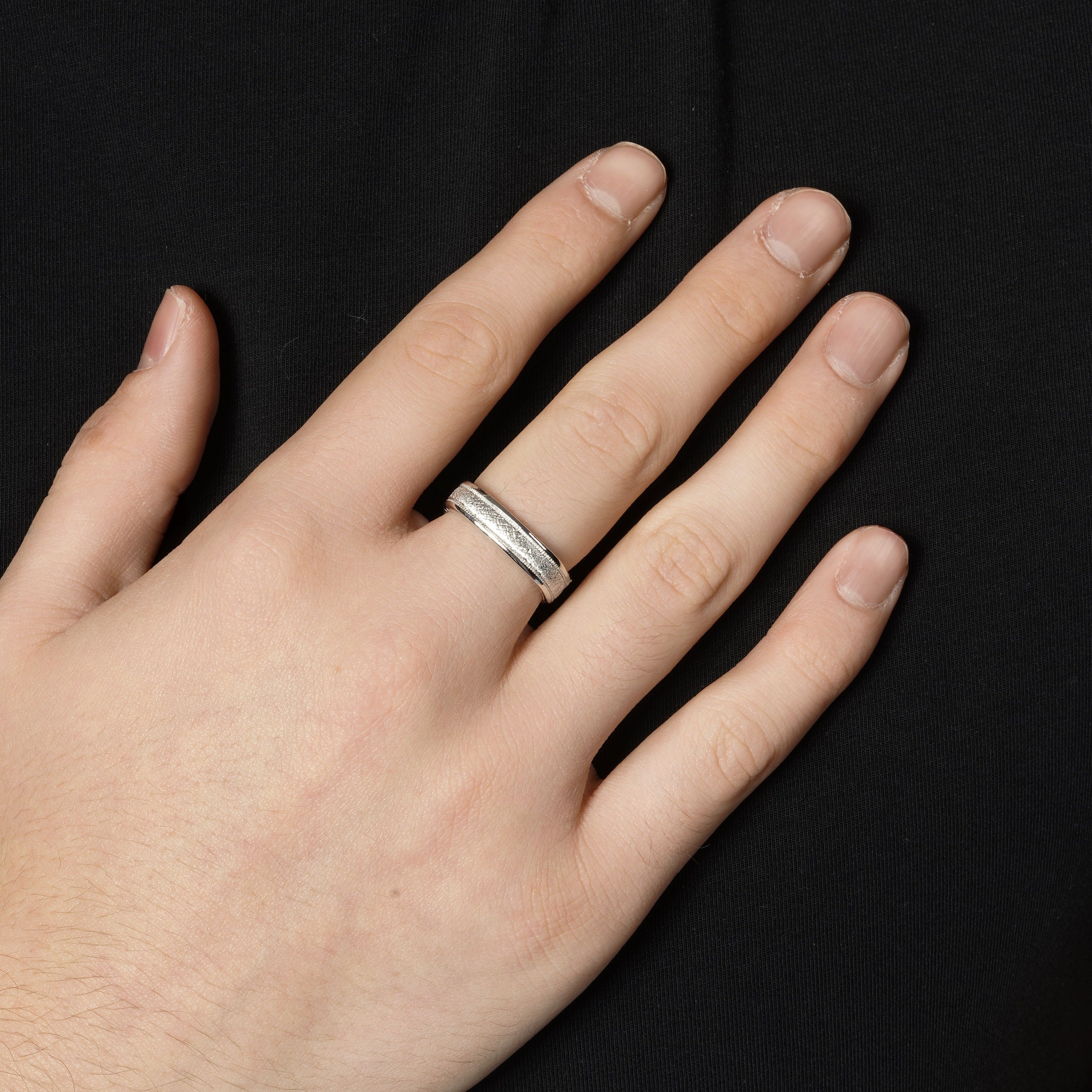 Anillo de águila octagonal con corte de diamante para hombre, de plata de ley 925 rodiada, de 18,9 mm x 18,3 mm - GMR00424